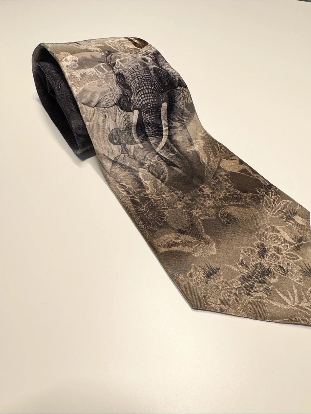 Wembley Endangered Species Elephants Necktie Vintage 100% Silk Tie Made in USA